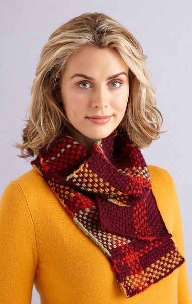 Rich Plaid Loom Woven Scarf (Loom-Weave) – Lion Brand Yarn